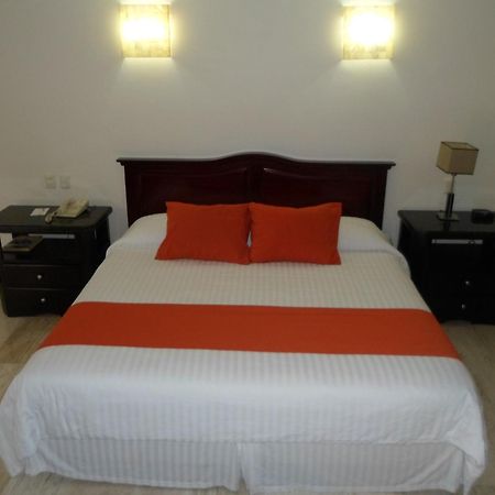 Hotel Poza Rica Inn מראה חיצוני תמונה