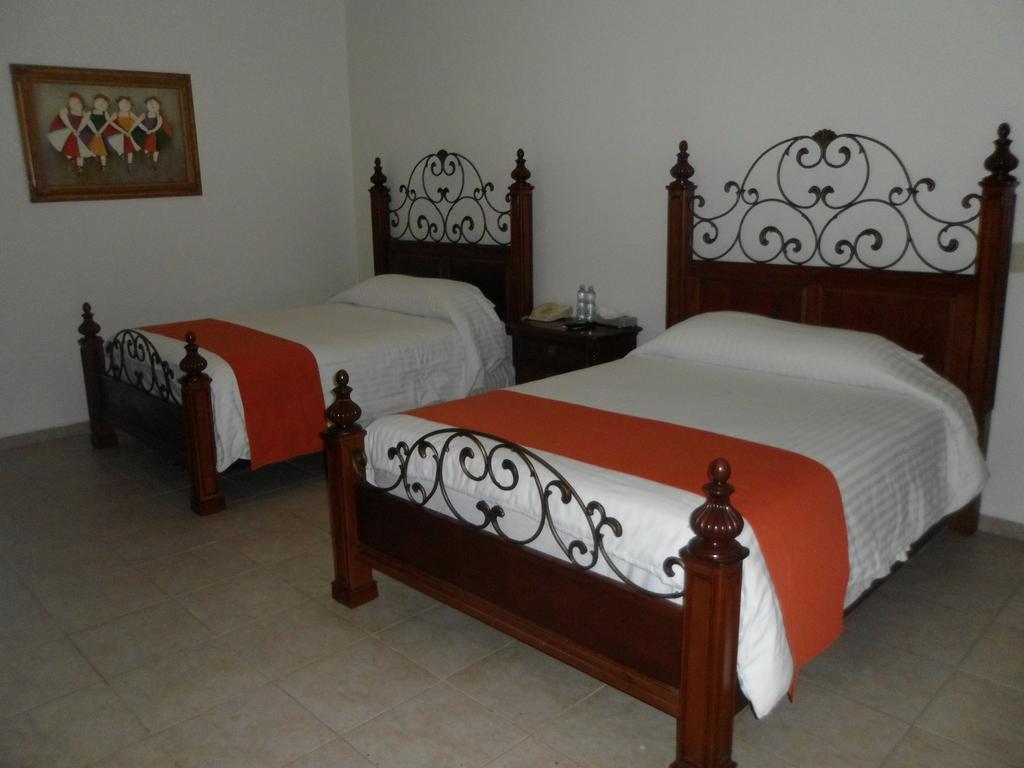 Hotel Poza Rica Inn מראה חיצוני תמונה